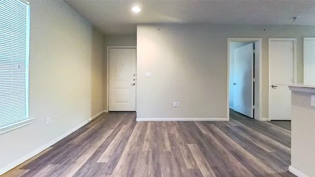 $999 | 304 Stubblefield Lane, Unit 304, Liberty Hill, TX 78642