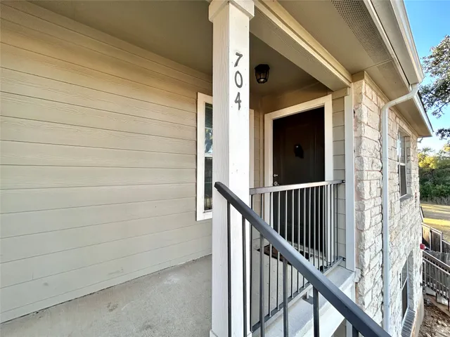 $999 | 304 Stubblefield Lane, Unit 304, Liberty Hill, TX 78642