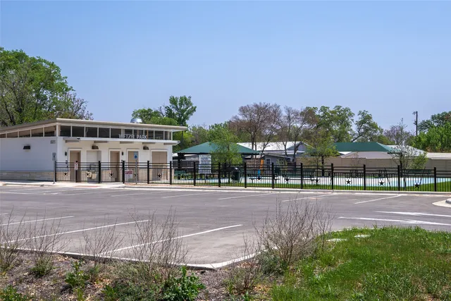 $999 | 304 Stubblefield Lane, Unit 304, Liberty Hill, TX 78642