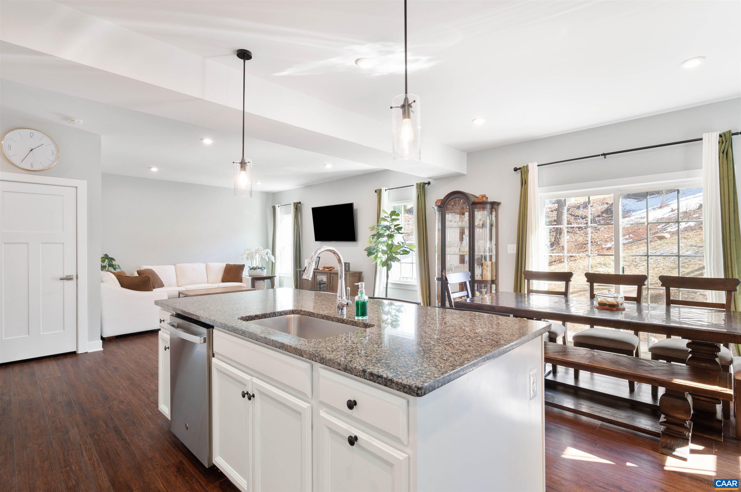 4382 Sunset Drive Charlottesville, VA 22911 - Photo 12 of 40 Gallery Image 12