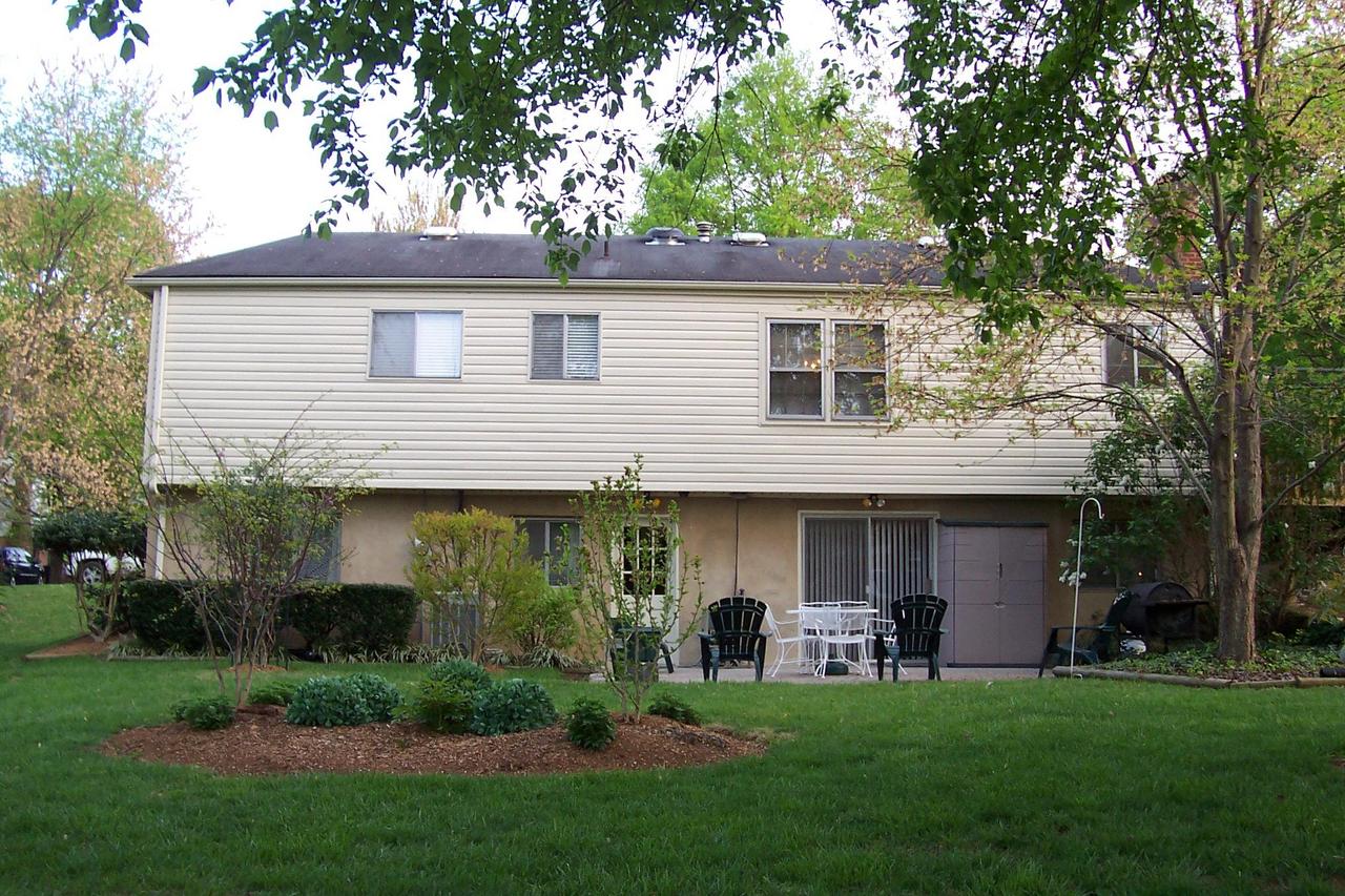 3827 Vauxhall Road Roanoke, VA 24018 - Photo 7 of 9 BACK