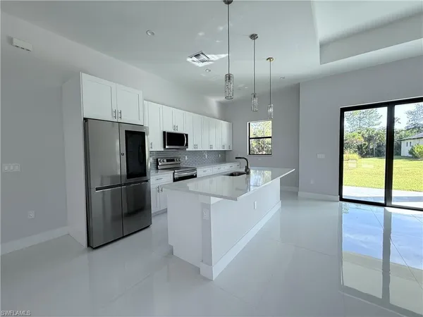 $2,550 | 2266 Desoto Boulevard South, Naples, FL 34117