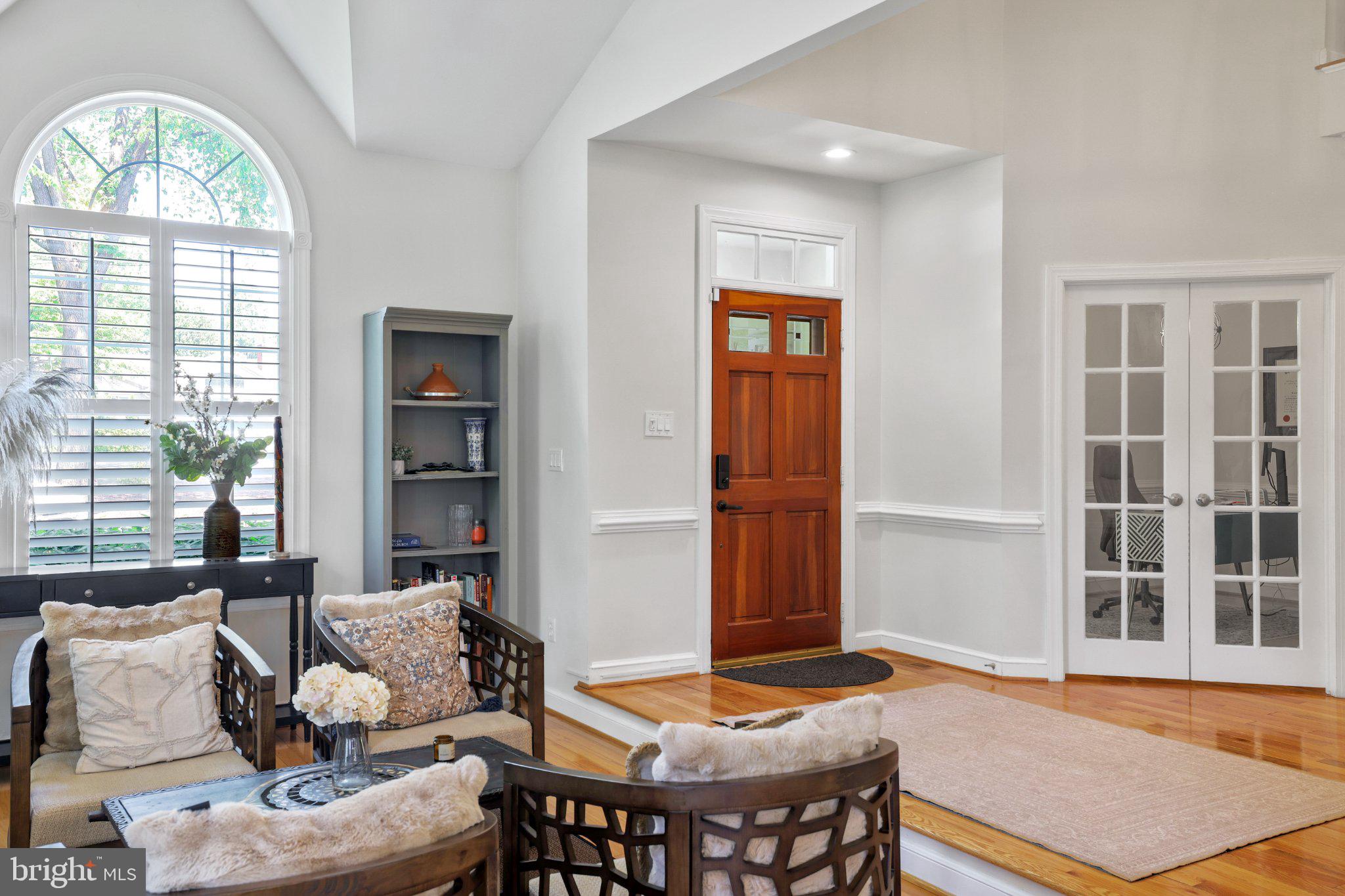 6732 Churchill Road McLean, VA 22101 - Photo 24 of 61 Welcoming entry with natural light.