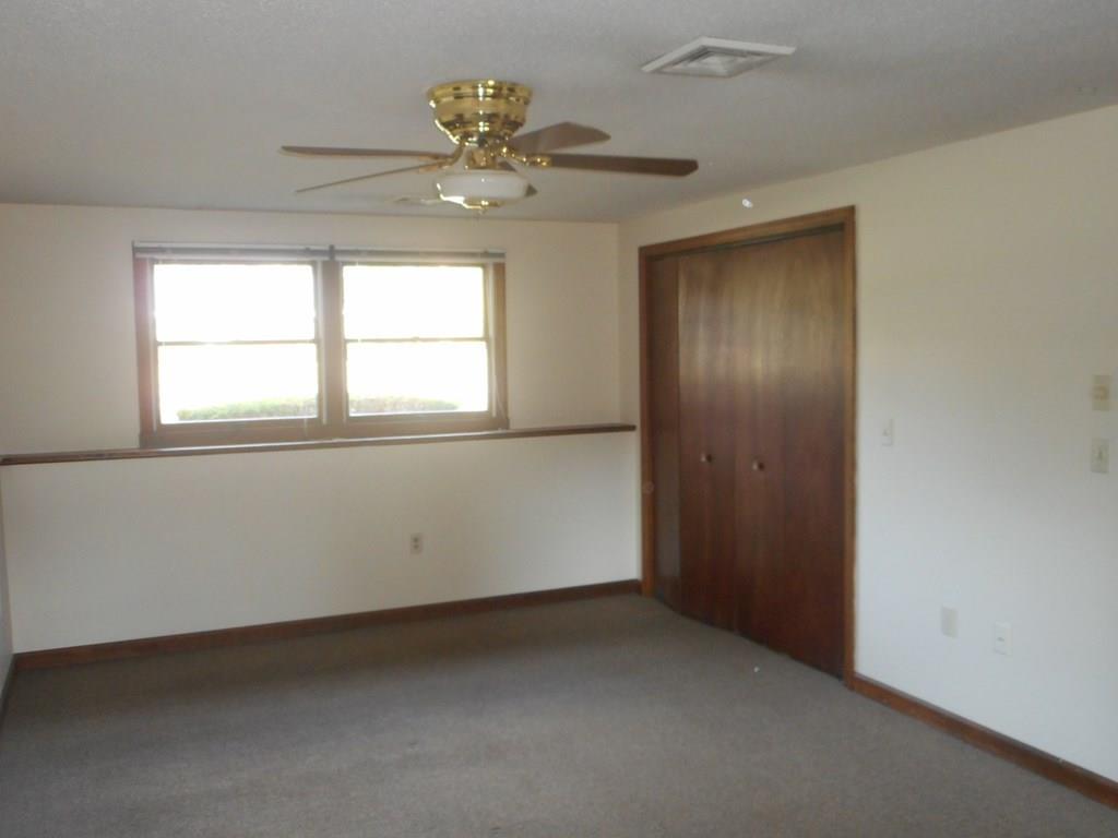 347 Southampton Road Westfield, MA 01085 - Photo 11 of 20 Gallery Image 11