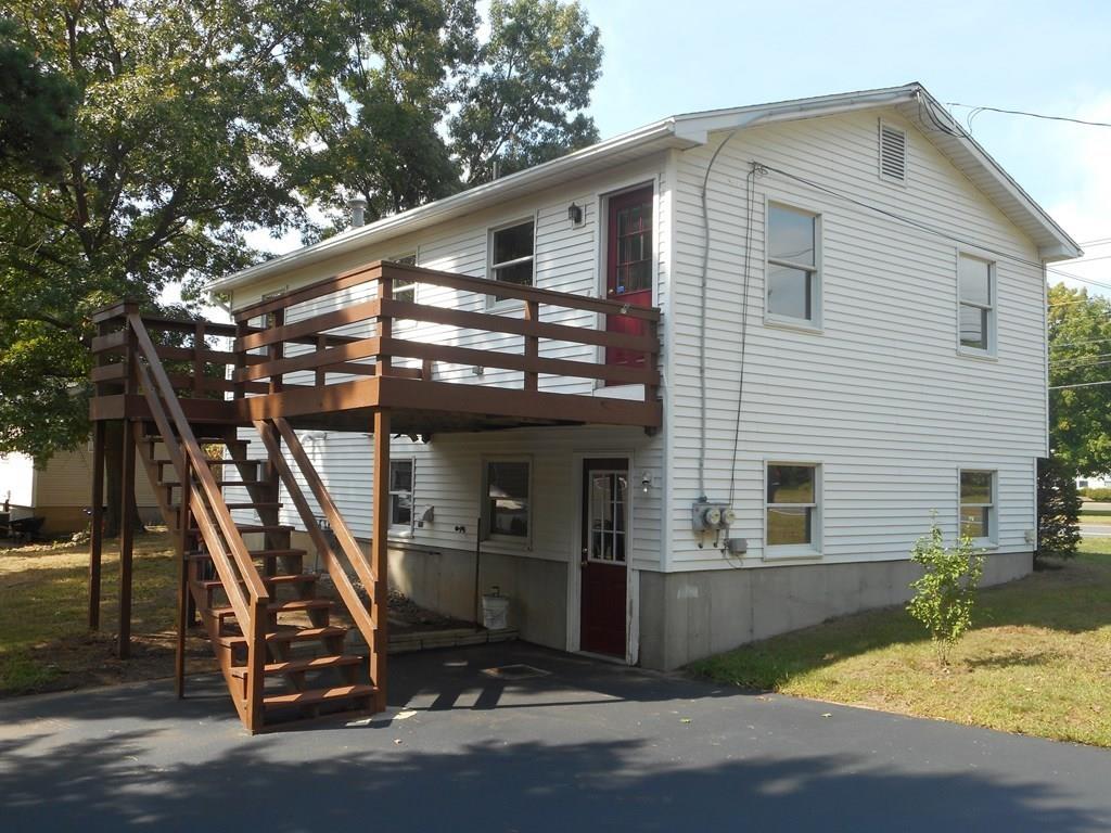 347 Southampton Road Westfield, MA 01085 - Photo 3 of 20 Gallery Image 3