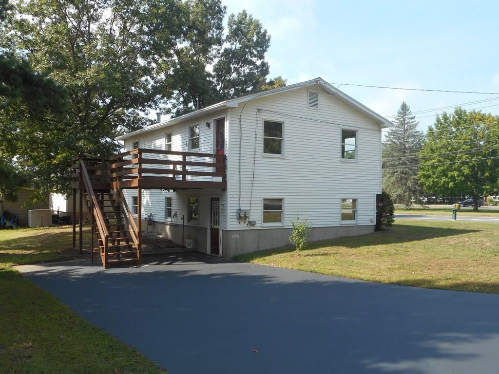 347 Southampton Road Westfield, MA 01085 - Photo 6 of 20 Gallery Image 6