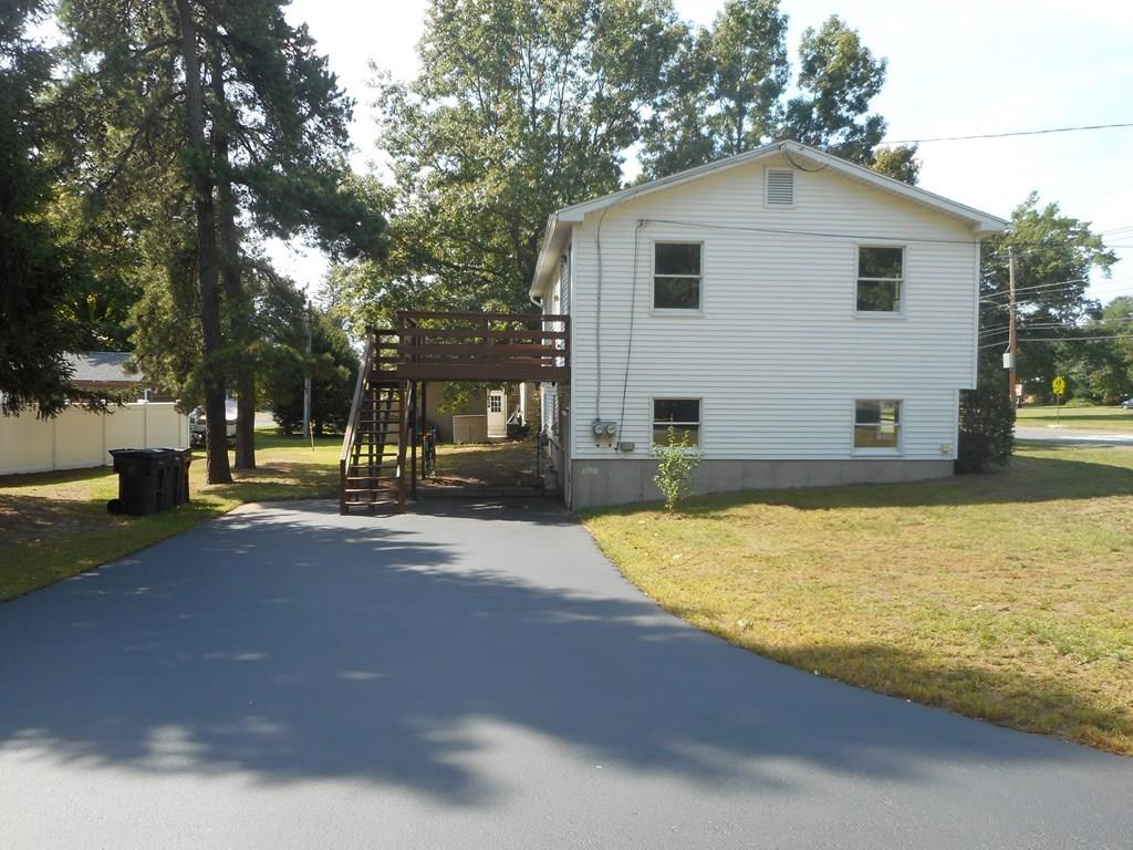 347 Southampton Road Westfield, MA 01085 - Photo 7 of 20 Gallery Image 7