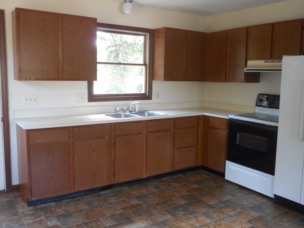 347 Southampton Road Westfield, MA 01085 - Photo 9 of 20 Gallery Image 9