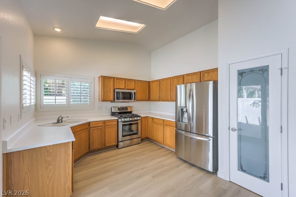 621 Saddle Rider Court Henderson, NV 89011 - Photo 5 of 48