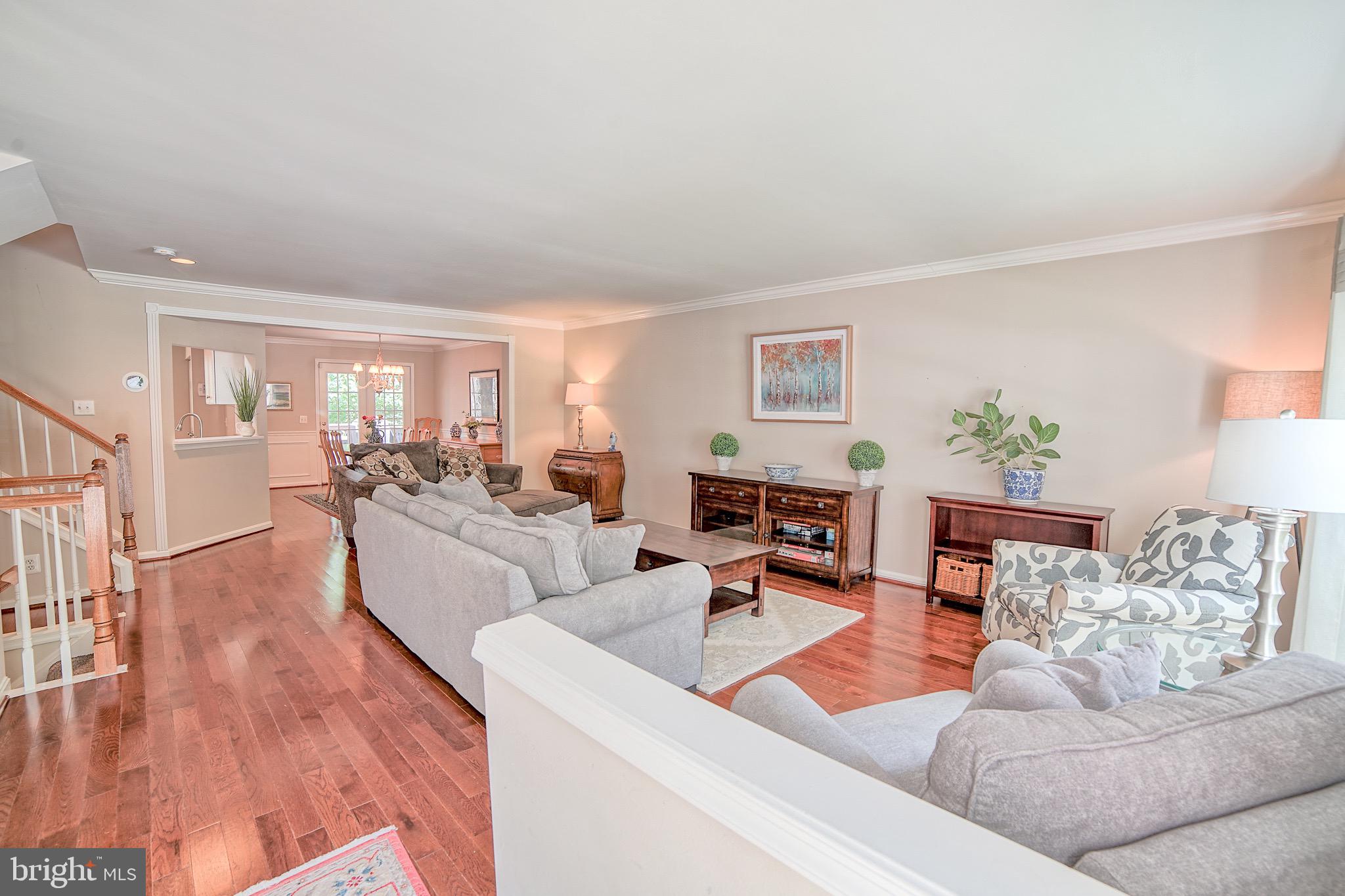 19 Farnham Way Lutherville-Timonium, MD 21093 - Photo 3 of 36