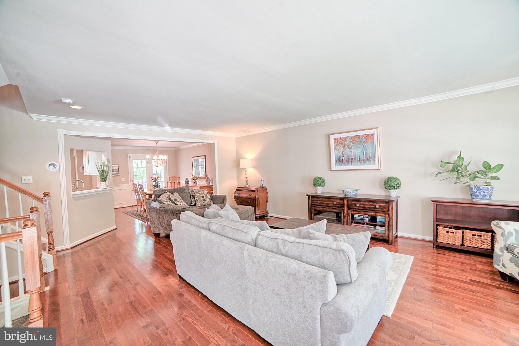 19 Farnham Way Lutherville-Timonium, MD 21093 - Photo 4 of 36
