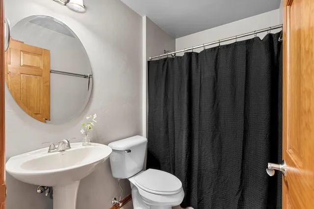 $349,900 | 821 Killarny Trail, De Pere, WI 54115