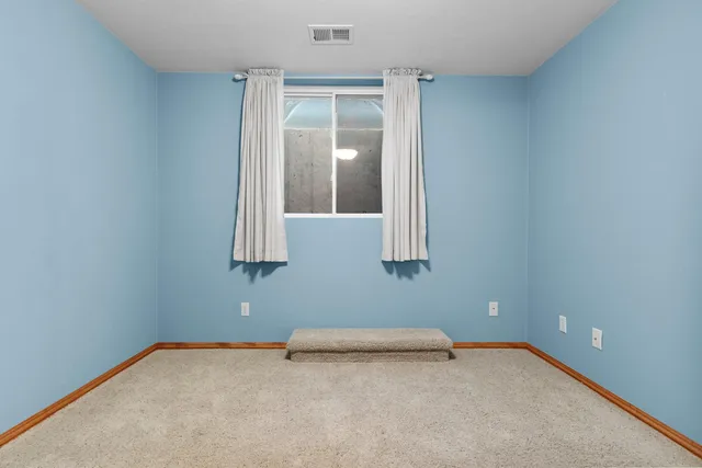 $349,900 | 821 Killarny Trail, De Pere, WI 54115