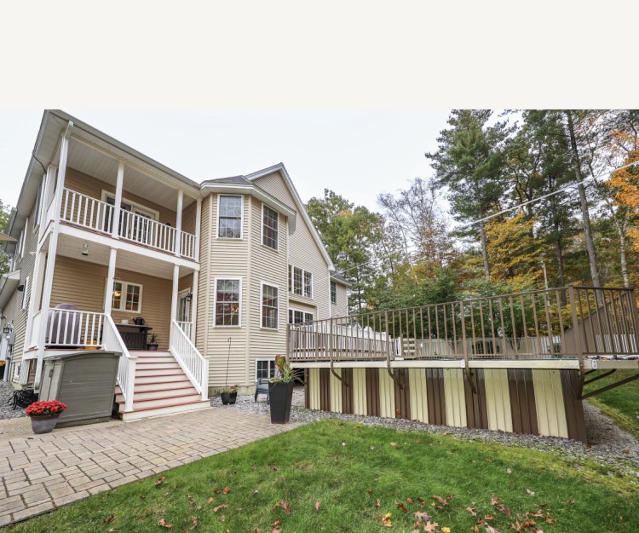 17 Post Road Hooksett, NH 03106 - Photo 4 of 27