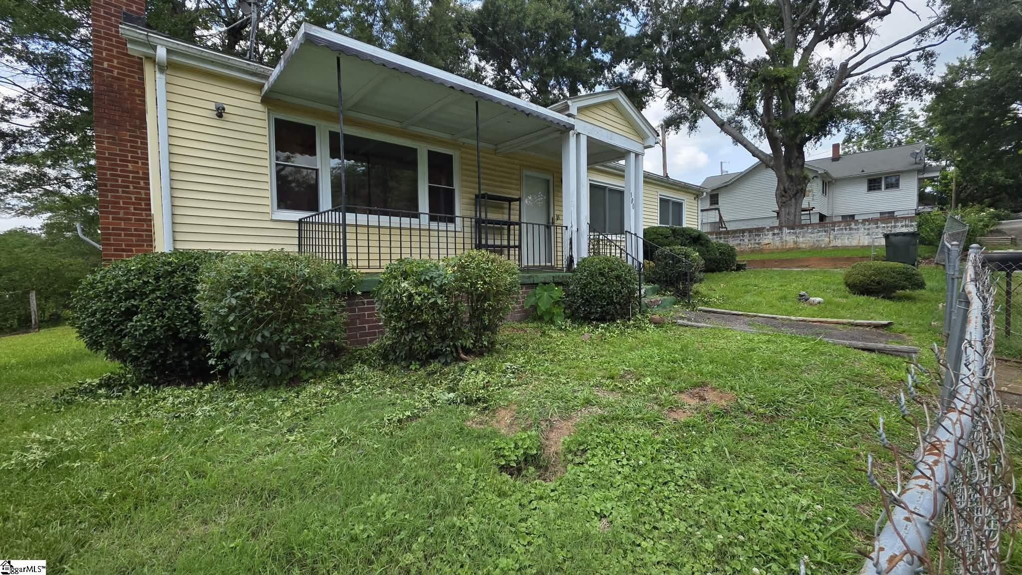 100 Frances Street Easley, SC 29640 - Photo 30 of 32