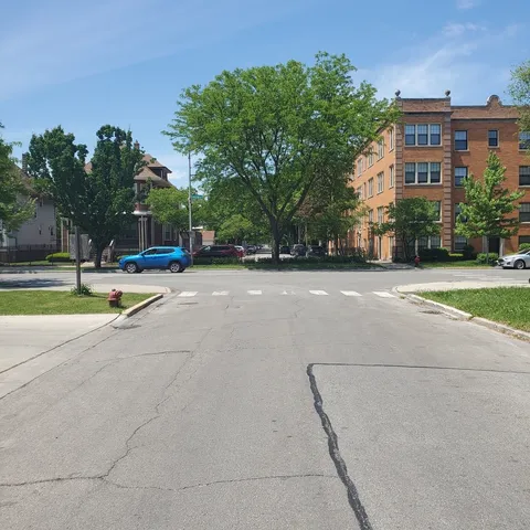 a view of a basketball court