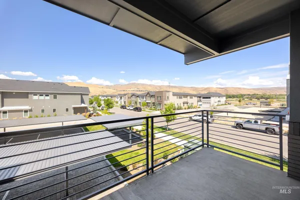 $524,900 | 4340 East Haystack Street, Unit 206, Boise, ID 83716