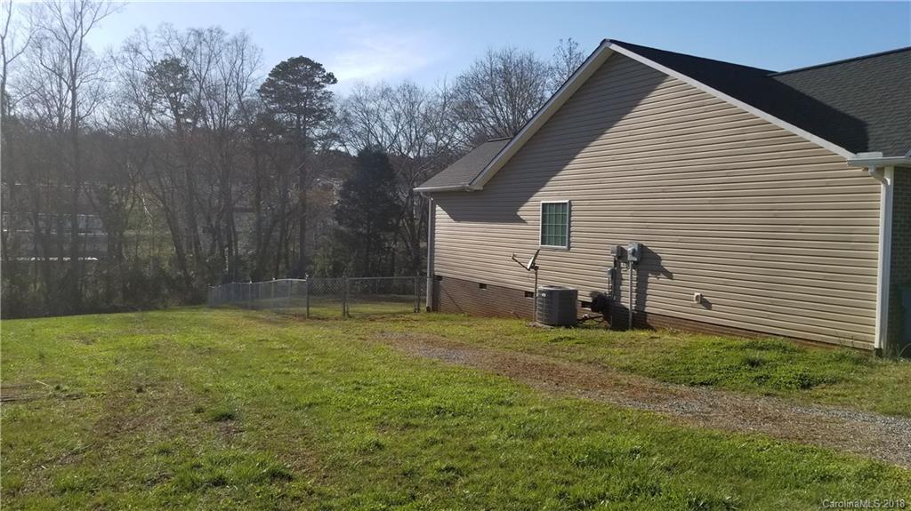 4505 Summit Circle Conover, NC 28613 - Photo 2 of 19 Gallery Image 2