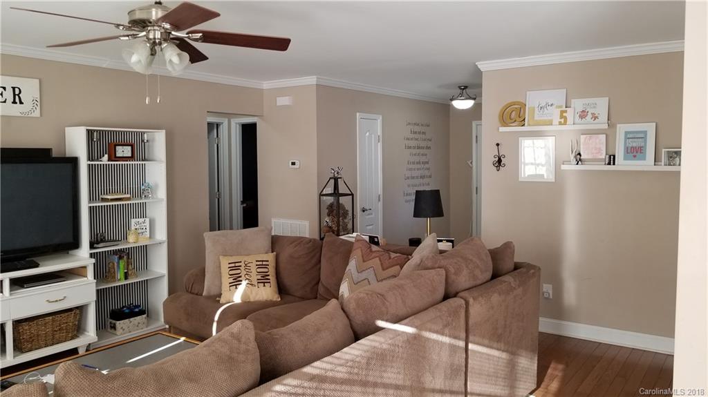4505 Summit Circle Conover, NC 28613 - Photo 10 of 19 Gallery Image 10