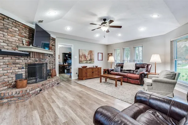 $390,000 | 5 Huckleberry Lane, Star Harbor, TX 75148