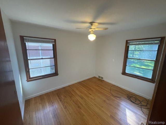 15075 Garfield Redford, MI 48239 - Photo 11 of 23
