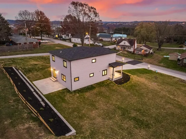 a view of a mini pool and outdoor space