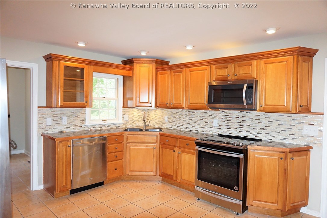 1505 Mt Vernon Road Charleston, WV 25314 - Photo 9 of 29 Gallery Image 9