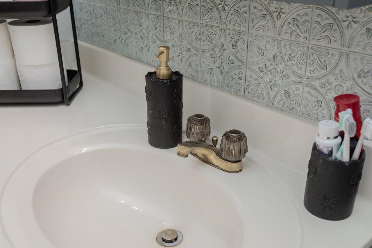 220 Rockingham Drive Harrisonburg, VA 22802 - Photo 28 of 40 a close view of sink