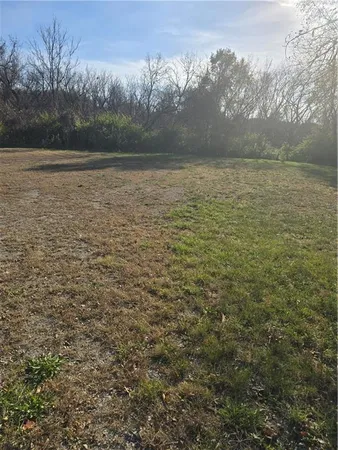 $25,000 | 405 East 85th Street, Kansas City, MO 64131