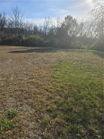 $25,000 | 405 East 85th Street, Kansas City, MO 64131