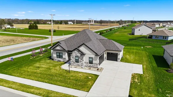 $389,900 | 1572 Hager Way, Fort Wayne, IN 46818