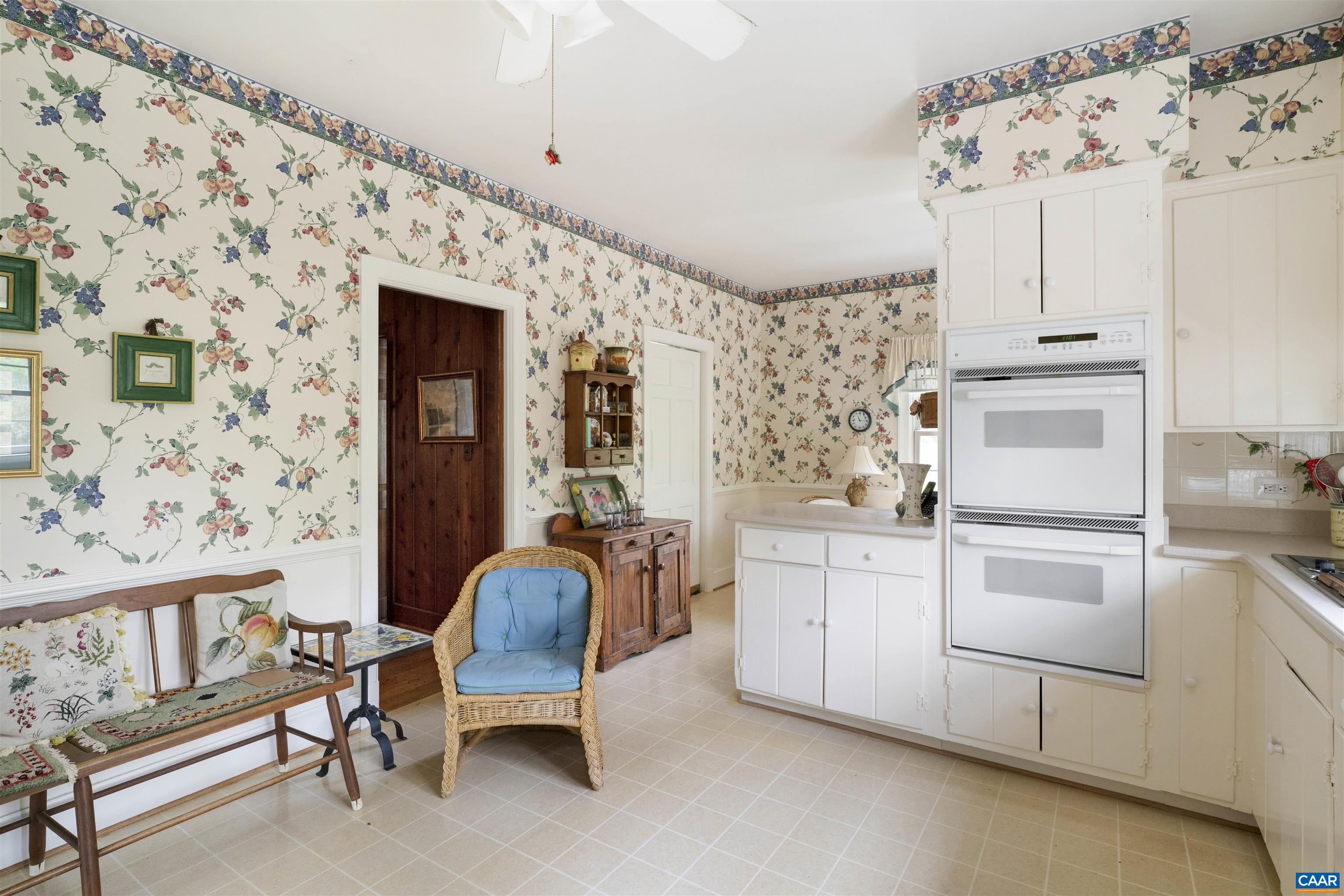 42 Old Farm Road Charlottesville, VA 22903 - Photo 11 of 35