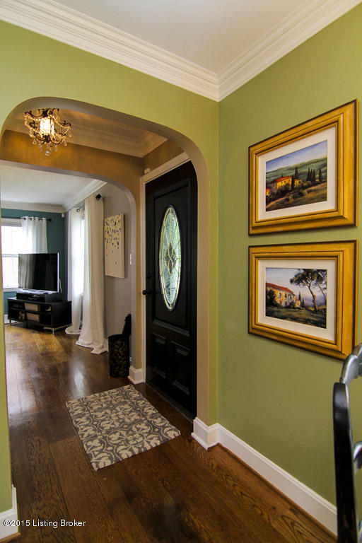 205 Ring Road Louisville, KY 40207 - Photo 8 of 68 0019