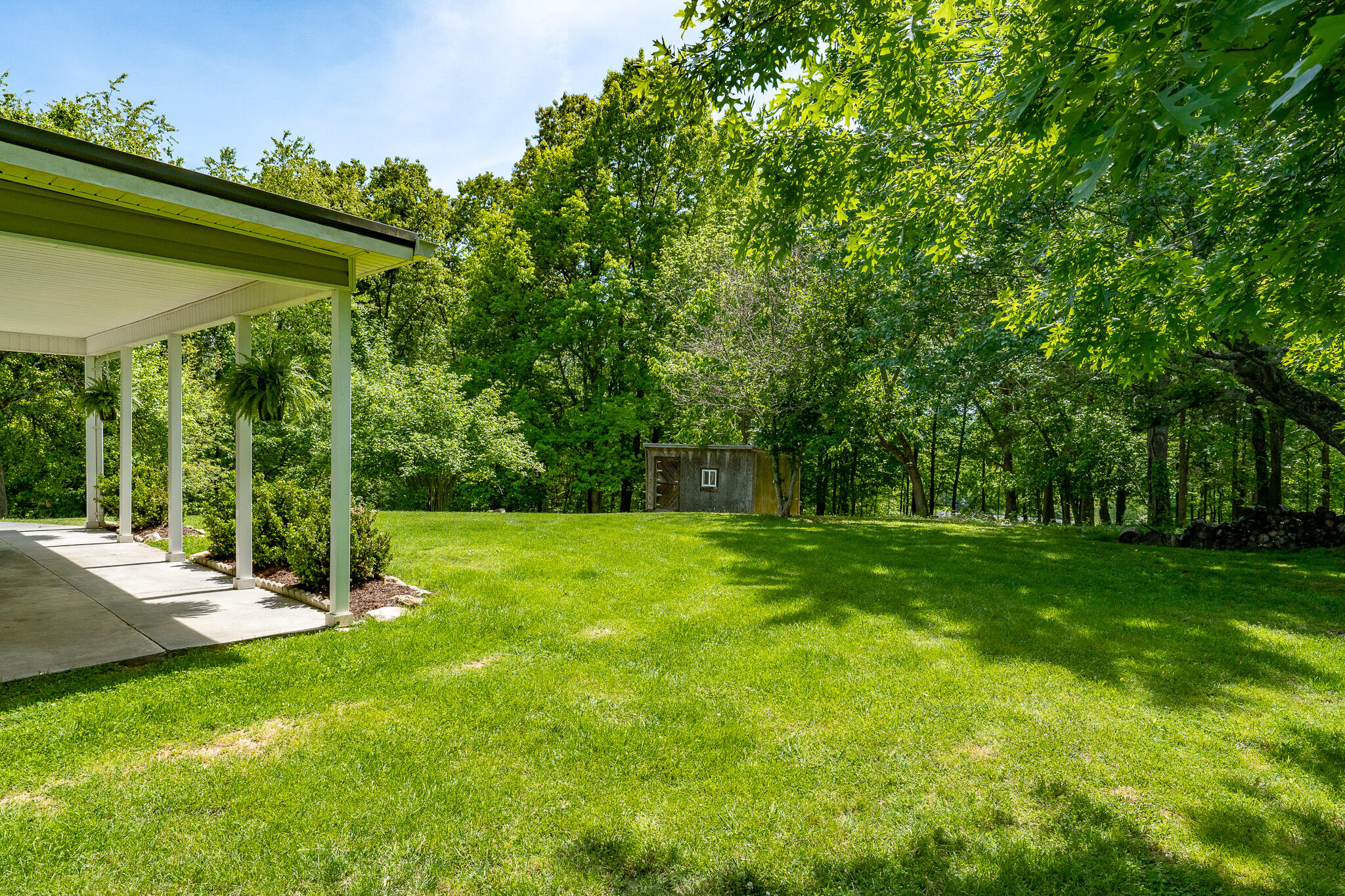308 Oak Road Bristol, TN 37620 - Photo 27 of 34 308 Oak Road (15 of 42)