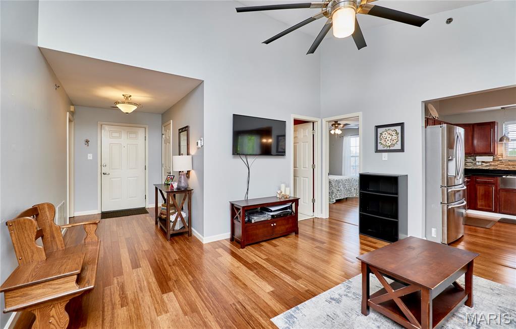 11087 Gravois Road, Unit 302 St. Louis, MO 63126 - Photo 4 of 31
