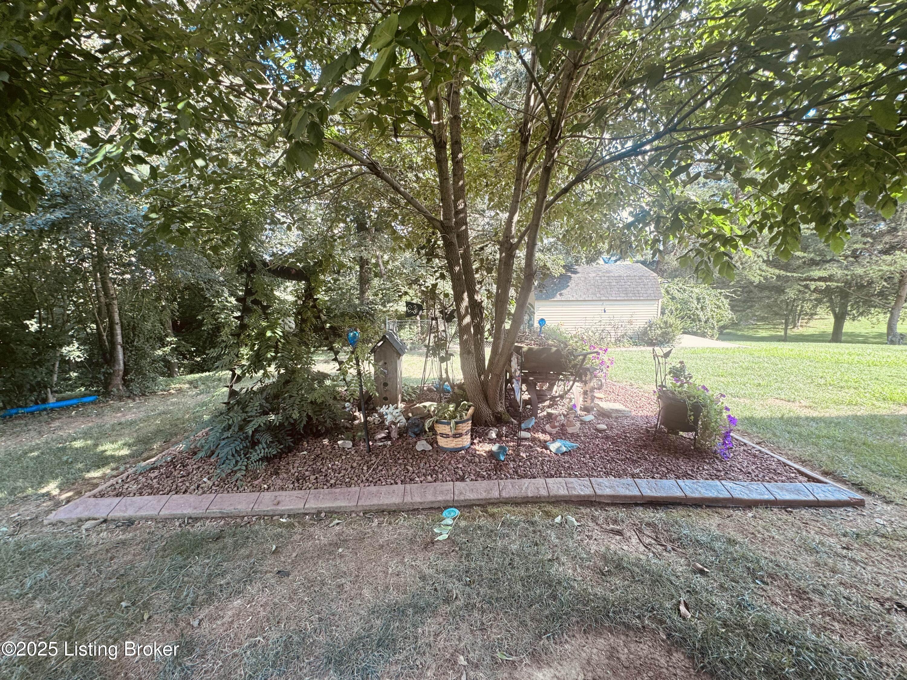 745 Rolling Hls Road Vine Grove, KY 40175 - Photo 68 of 72 A431A6B8-0CC5-4671-9206-8BE1310F98BE