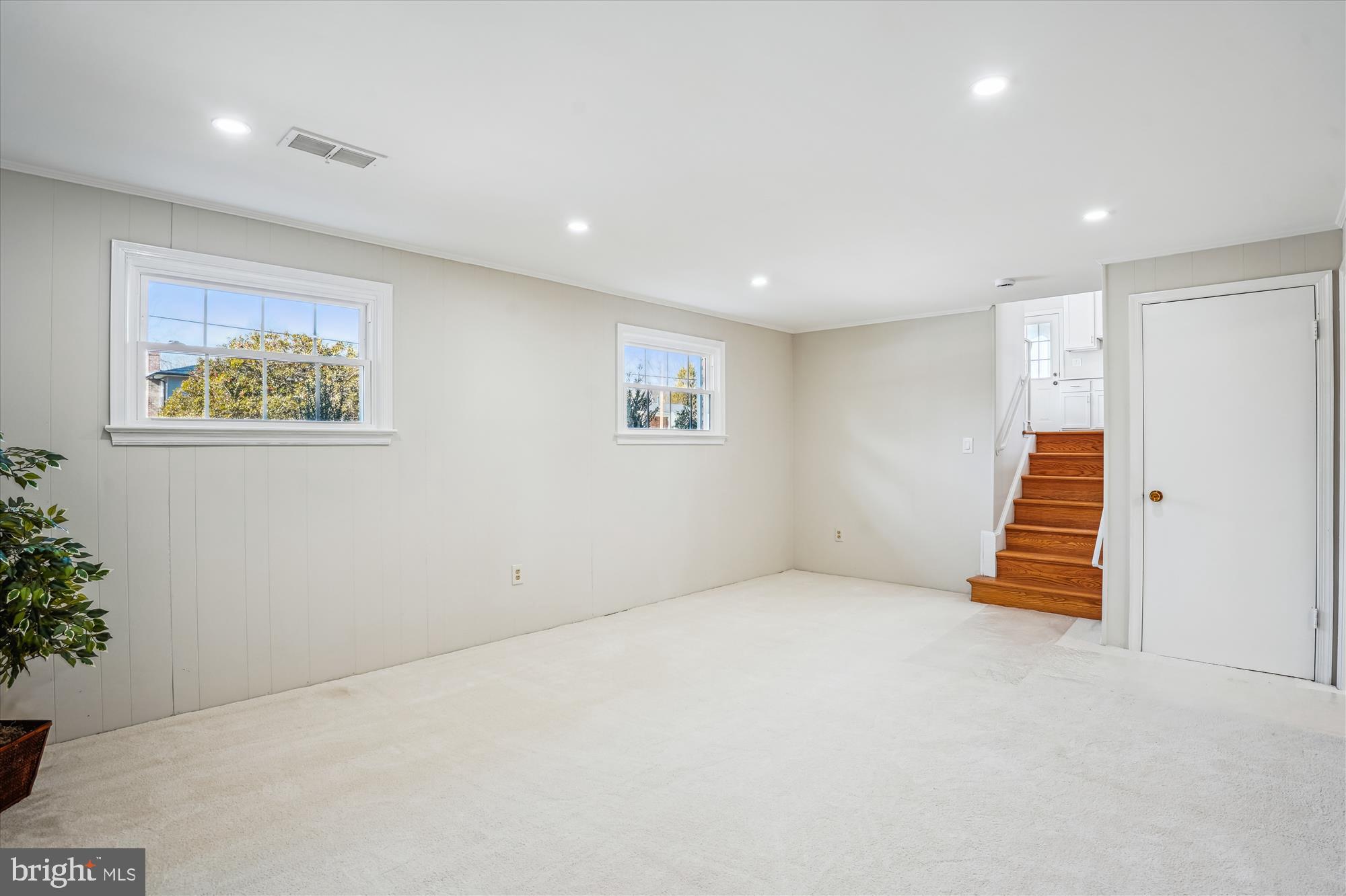 17545 Wheat Fall Drive Rockville, MD 20855 - Photo 24 of 42