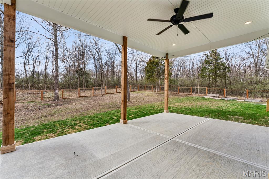619 North Ethlyn Road Winfield, MO 63389 - Photo 10 of 40