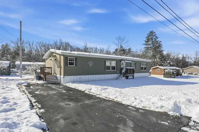 $360,000 | 30 Winter Street, Salem, NH 03079