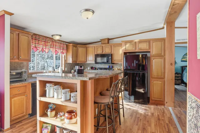 $350,000 | 30 Winter Street, Salem, NH 03079