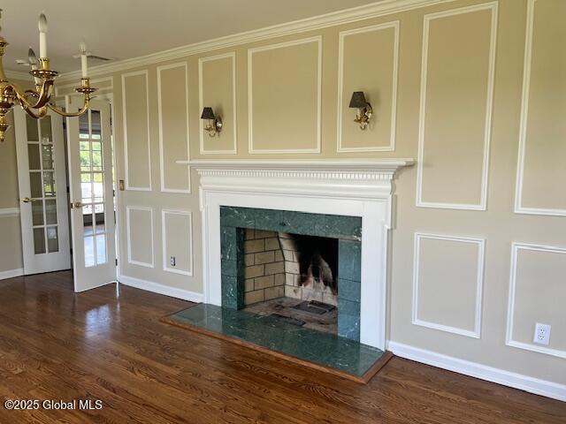 12 Glennon Road Colonie, NY 12110 - Photo 17 of 36 Living Room