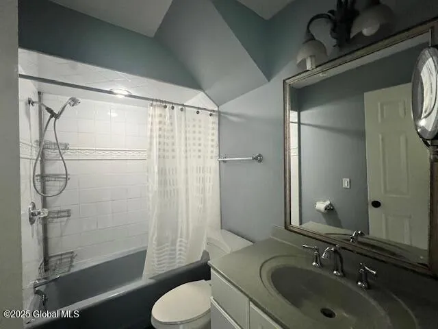 $4,700 | 12 Glennon Road, Colonie, NY 12110