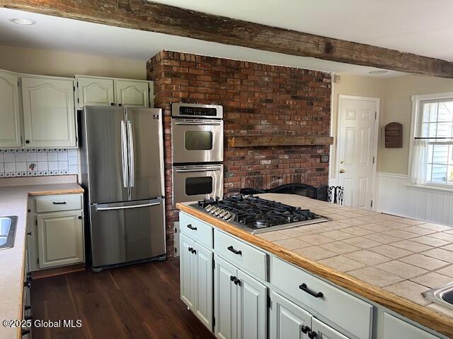 12 Glennon Road Colonie, NY 12110 - Photo 8 of 36 Kitchen cooktop