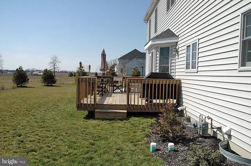 310 Chadwyck Lane Lititz, PA 17543 - Photo 3 of 16