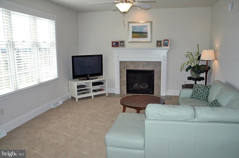 310 Chadwyck Lane Lititz, PA 17543 - Photo 9 of 16