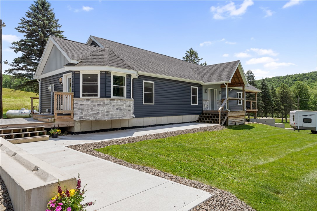 6434 Robbins Road Bath, NY 14810 - Photo 3 of 50