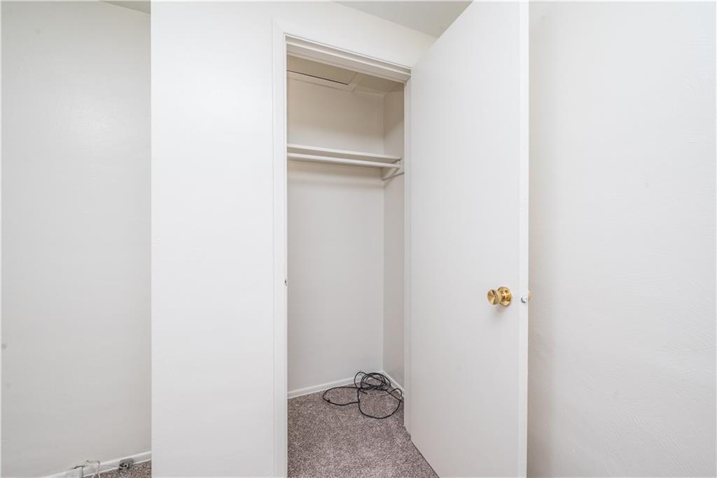 334 Moon Clinton Road, Unit B Coraopolis, PA 15108 - Photo 30 of 46 a bathroom with a granite countertop