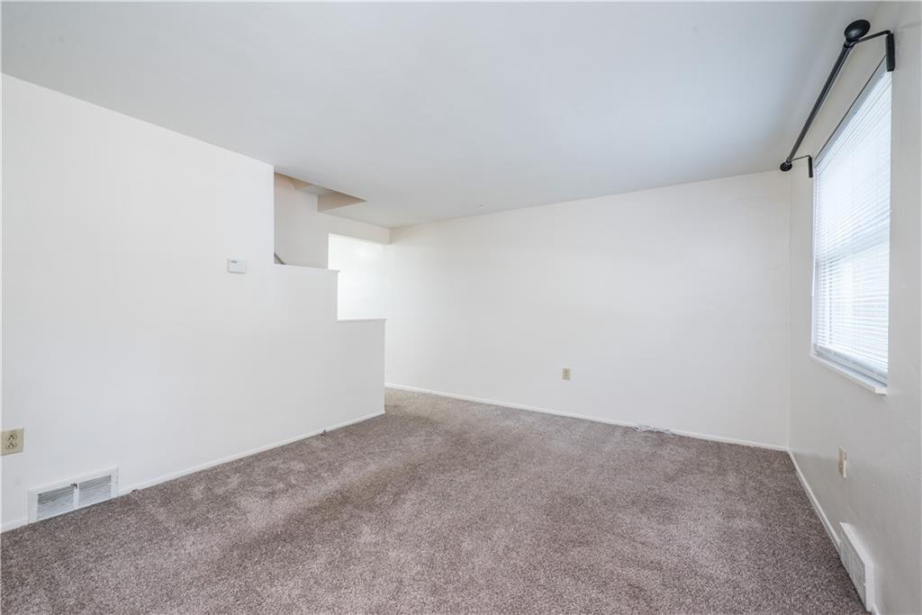 334 Moon Clinton Road, Unit B Coraopolis, PA 15108 - Photo 8 of 46 a view of an empty room