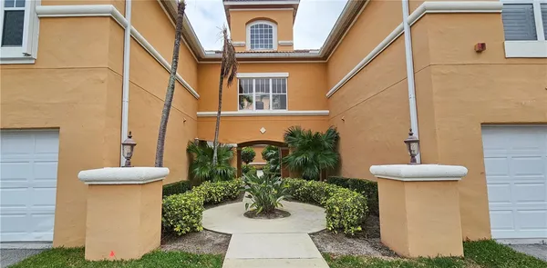 $1,600 | 5035 Fairways Circle, Unit C207, Vero Beach, FL 32967