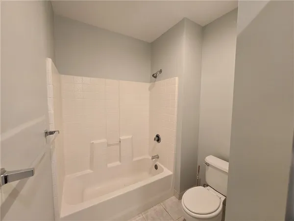 $1,600 | 5035 Fairways Circle, Unit C207, Vero Beach, FL 32967